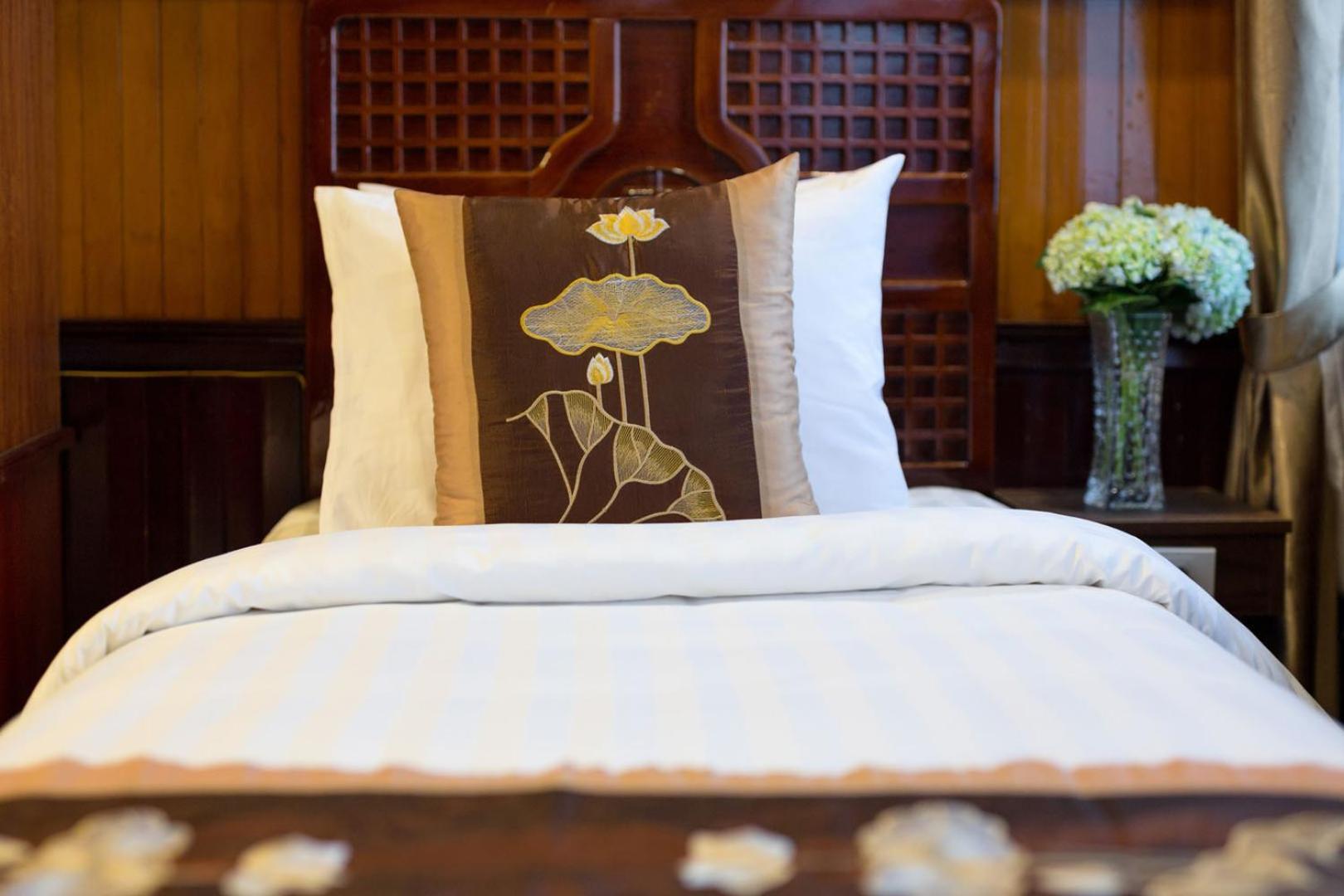 Cozy Bay Classic Cruise Ha Long Eksteriør bilde