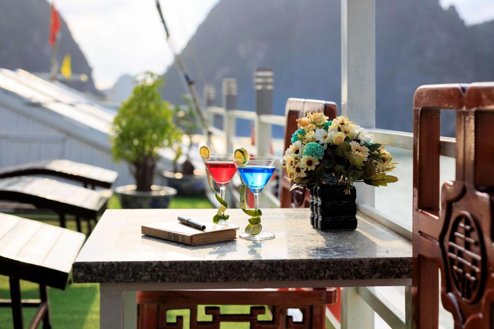 Cozy Bay Classic Cruise Ha Long Eksteriør bilde