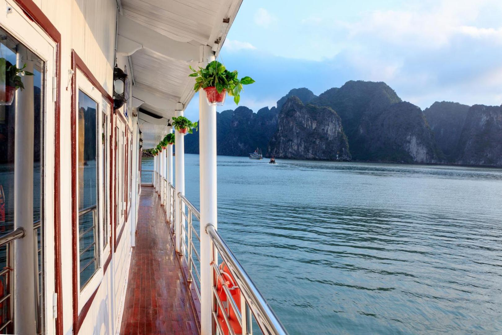 Cozy Bay Classic Cruise Ha Long Eksteriør bilde