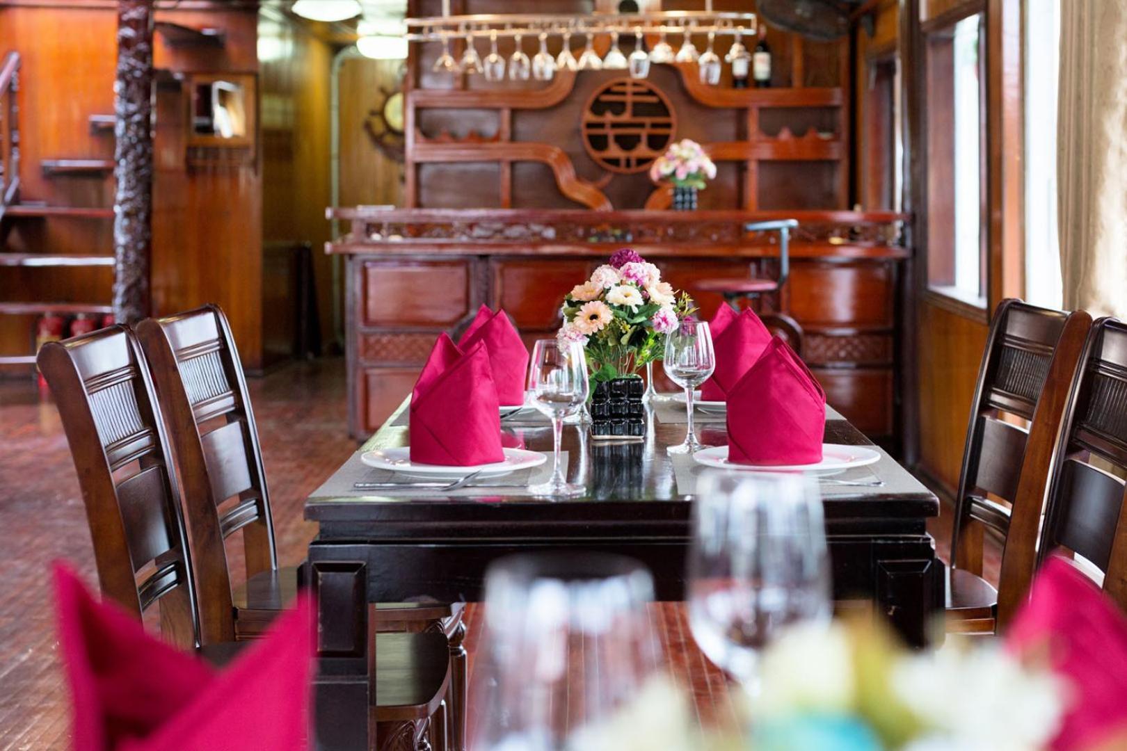 Cozy Bay Classic Cruise Ha Long Eksteriør bilde