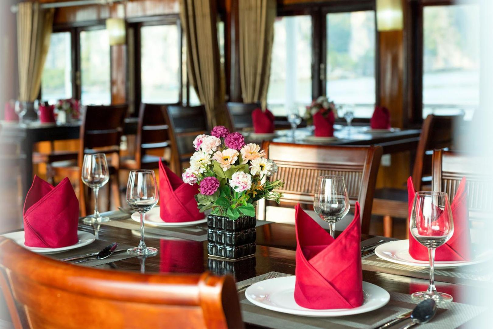 Cozy Bay Classic Cruise Ha Long Eksteriør bilde