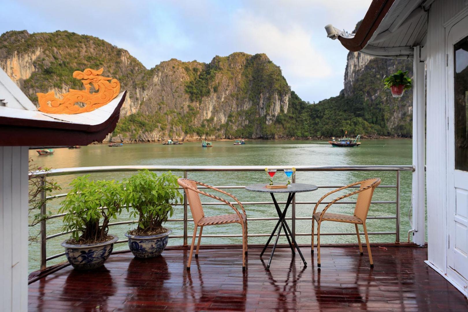 Cozy Bay Classic Cruise Ha Long Eksteriør bilde